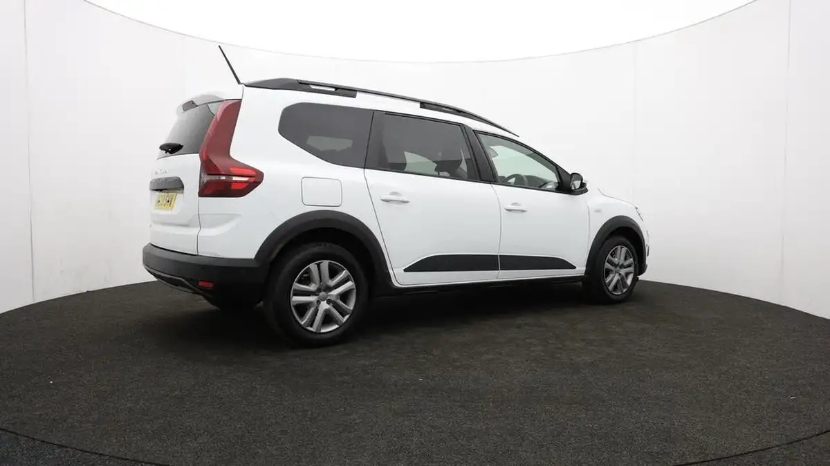 2023-dacia-jogger-10-tce-expression-big-15