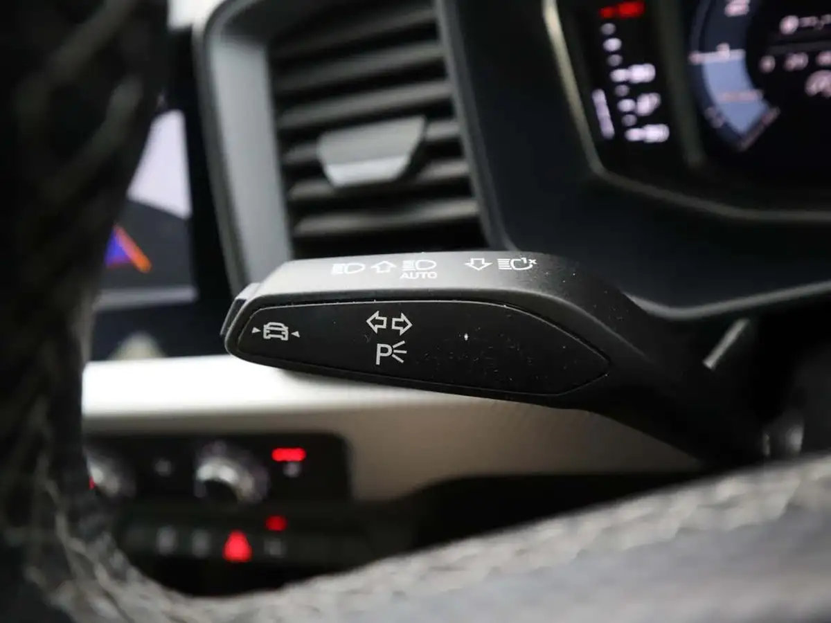 2022-audi-a1-10-25-tfsi-s-line-big-32