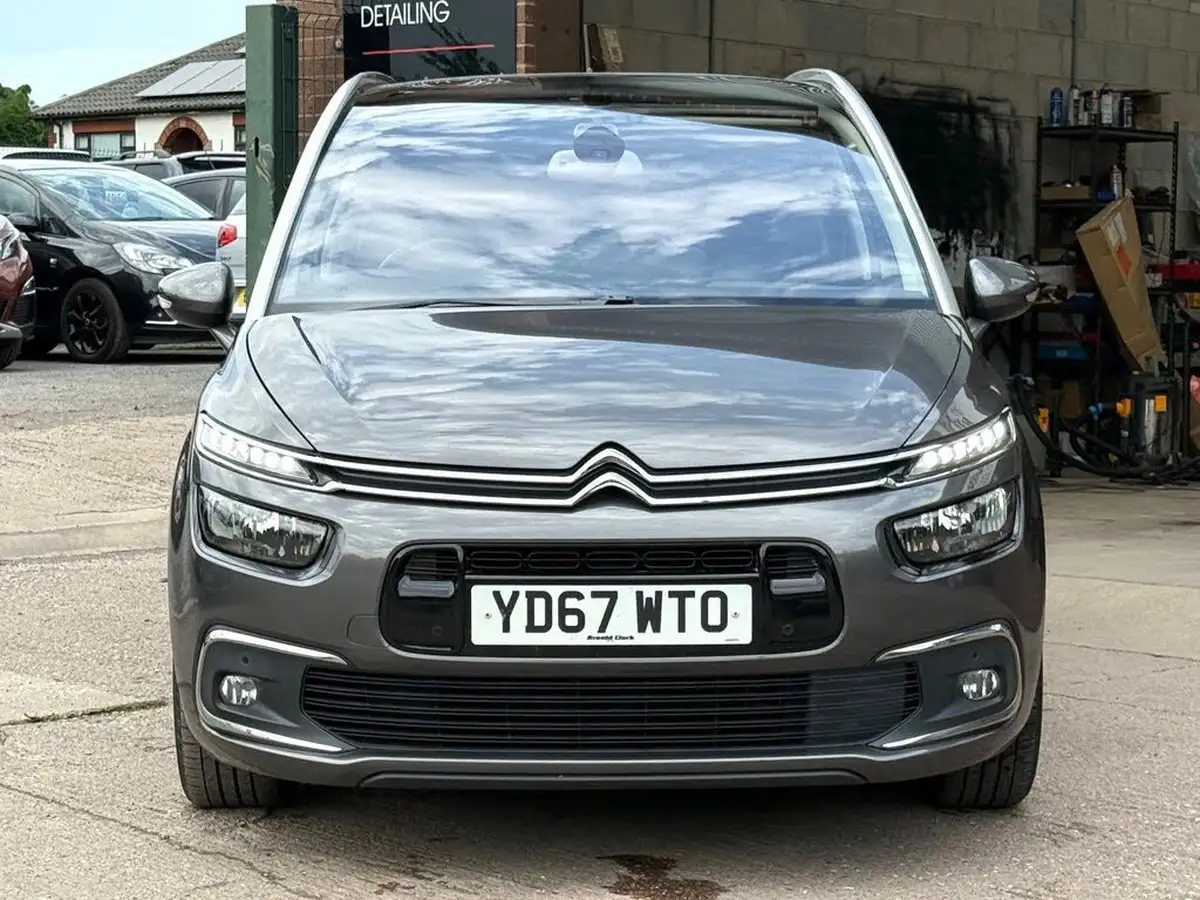 2017-citroen-grand-c4-picasso-16bluehdi-flair-big-5