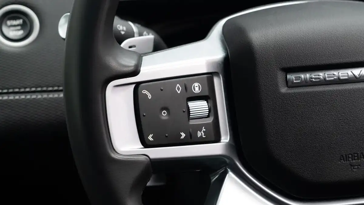 2023-land-rover-discovery-30-d300-dynamic-se-big-15