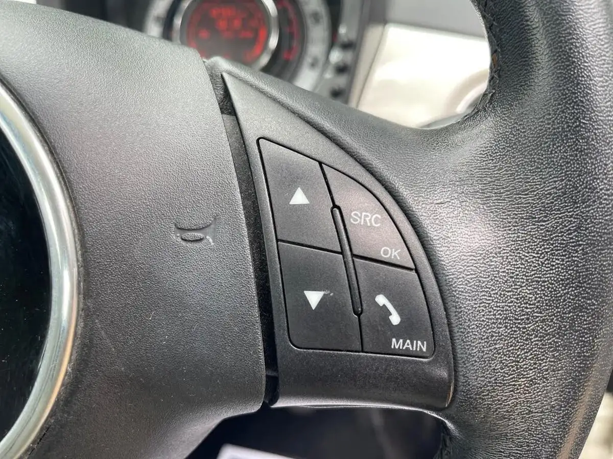 2012-fiat-500-12-lounge-ss-big-26