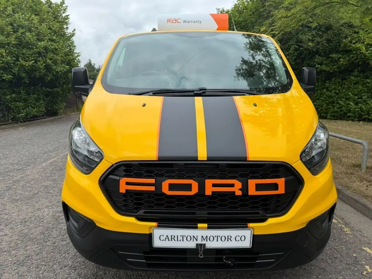 2020-ford-transit-custom-20tdci-340-l1h1-leader-130pseu6dt-big-1