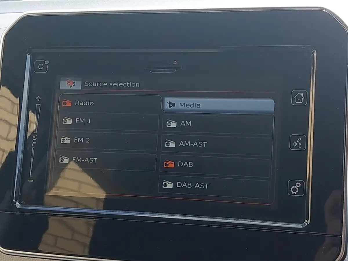 2019-suzuki-ignis-12-dualjet-sz-t-big-12