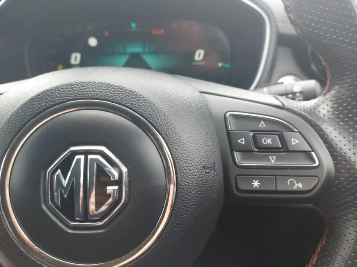 2023-mg-hs-15t-gdi-trophy-258ps-plug-in-hybrid-auto-big-13