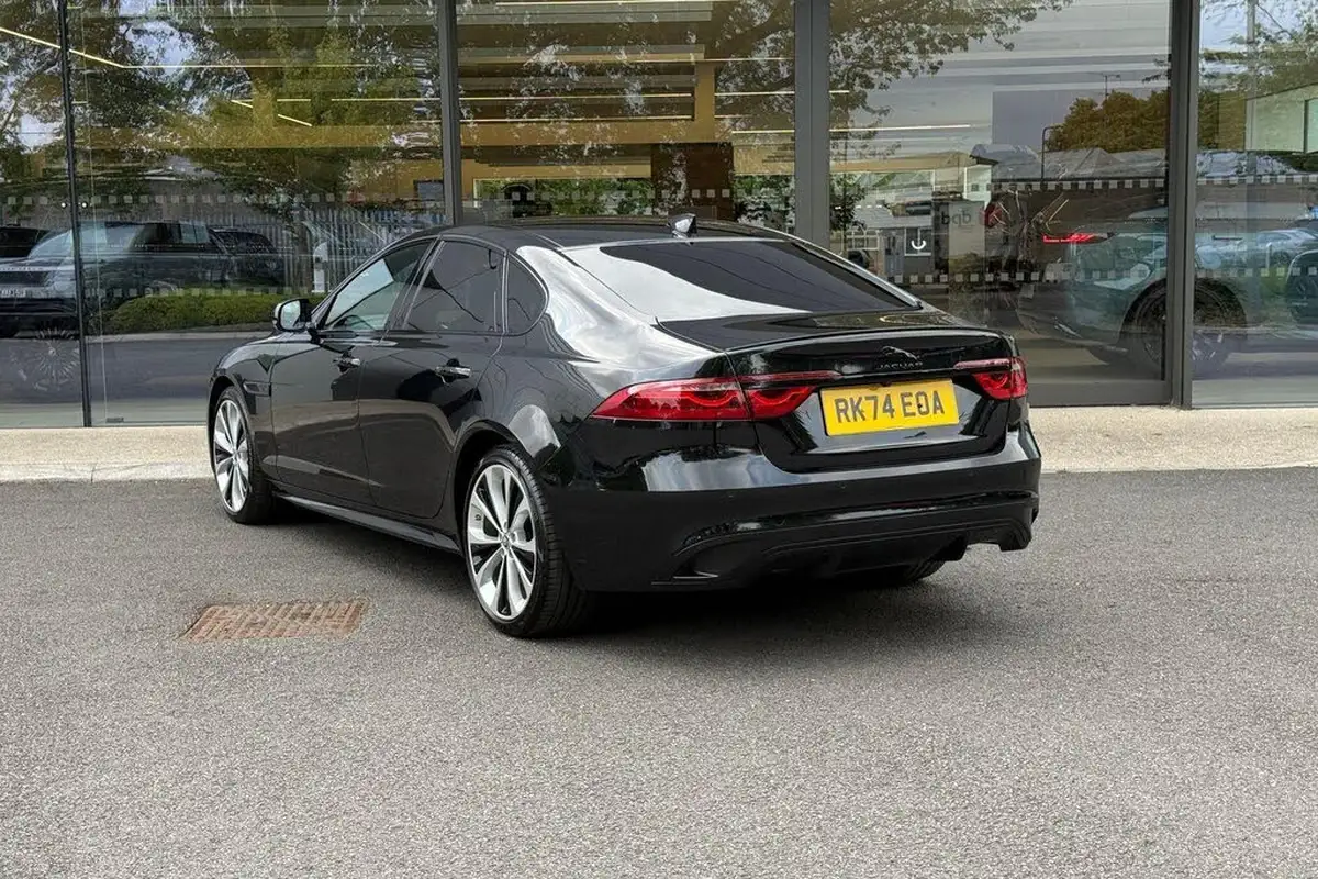 2024-jaguar-xf-20-p300-300-sport-saloon-4d-big-61