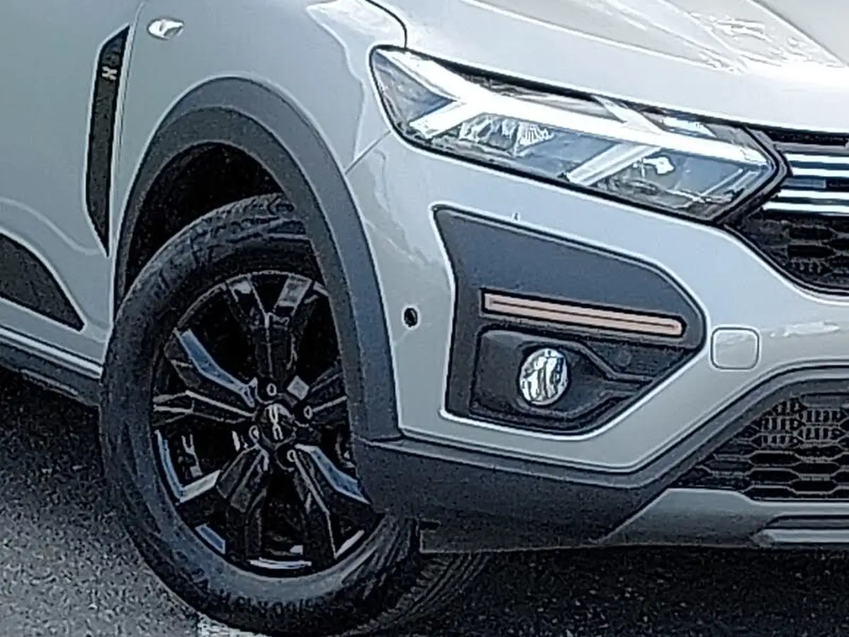 2023-dacia-sandero-stepway-10-tce-essential-90bhp-big-8