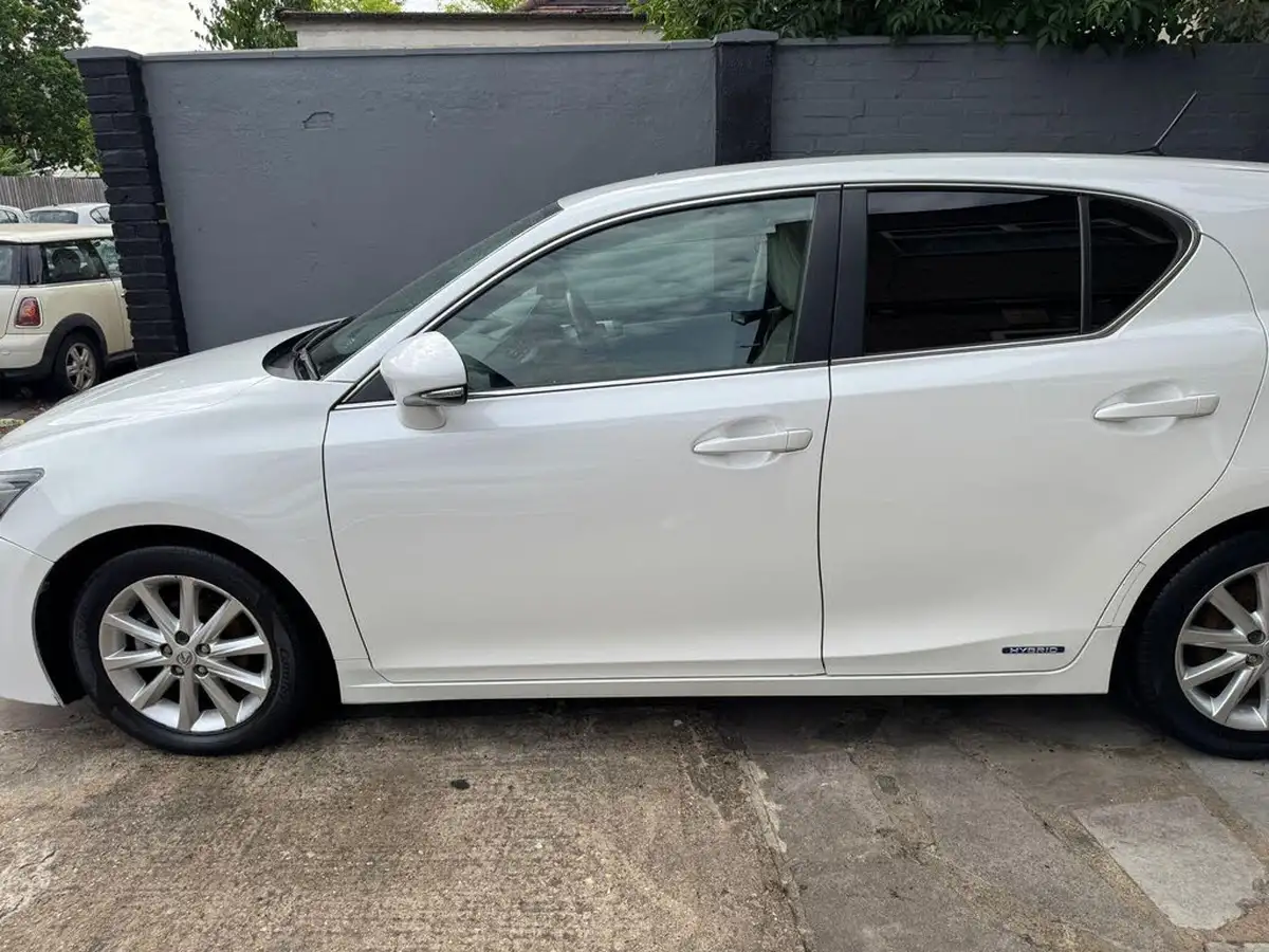 2012-lexus-ct-200h-18-se-l-cruise-big-5