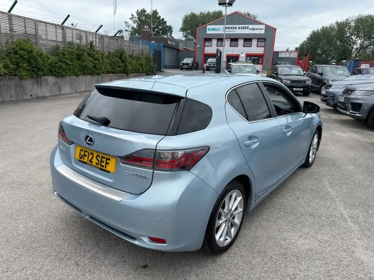 2012-lexus-ct-200h-18-se-l-premier-big-8