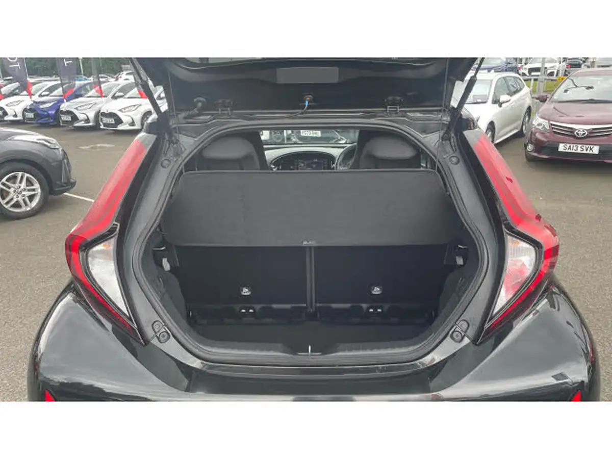 2023-toyota-aygo-x-10-vvt-i-edge-cvt-big-13