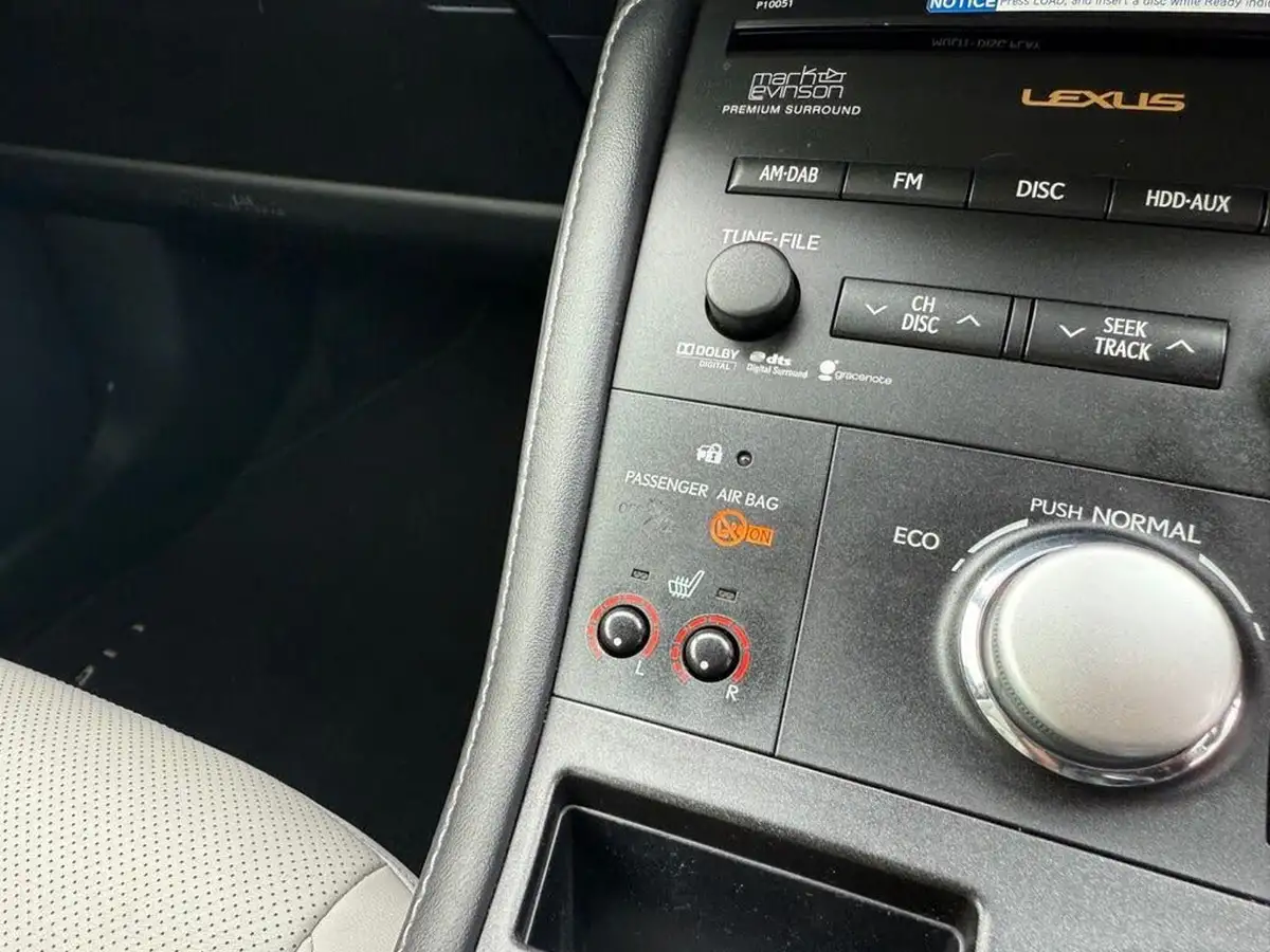 2012-lexus-ct-200h-18-se-l-premier-big-32