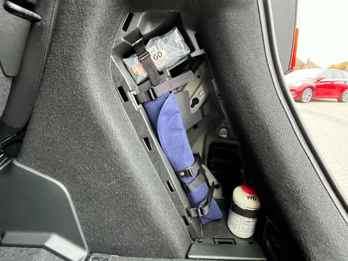 2021-honda-jazz-15-i-mmd-sr-107ps-big-65