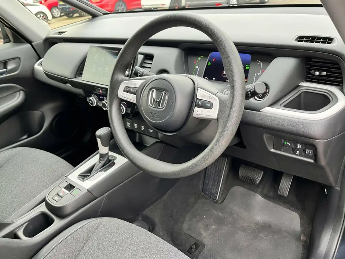 2021-honda-jazz-15-i-mmd-sr-107ps-big-17