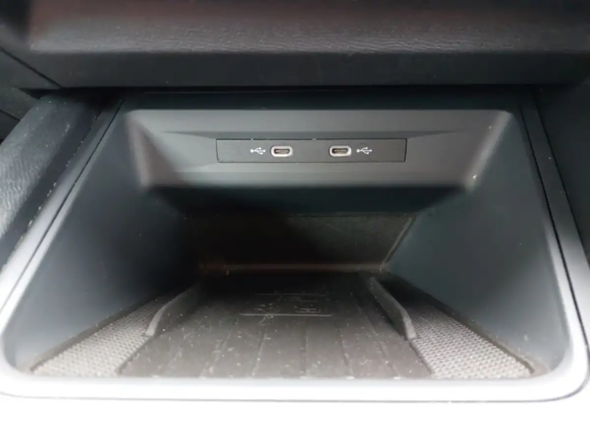 2024-cupra-ateca-15-ecotsi-v2-big-16