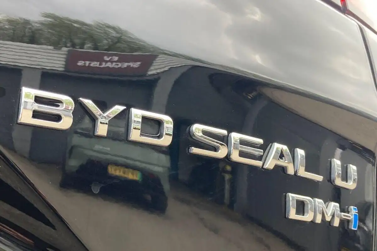 2024-byd-seal-15-comfort-big-37