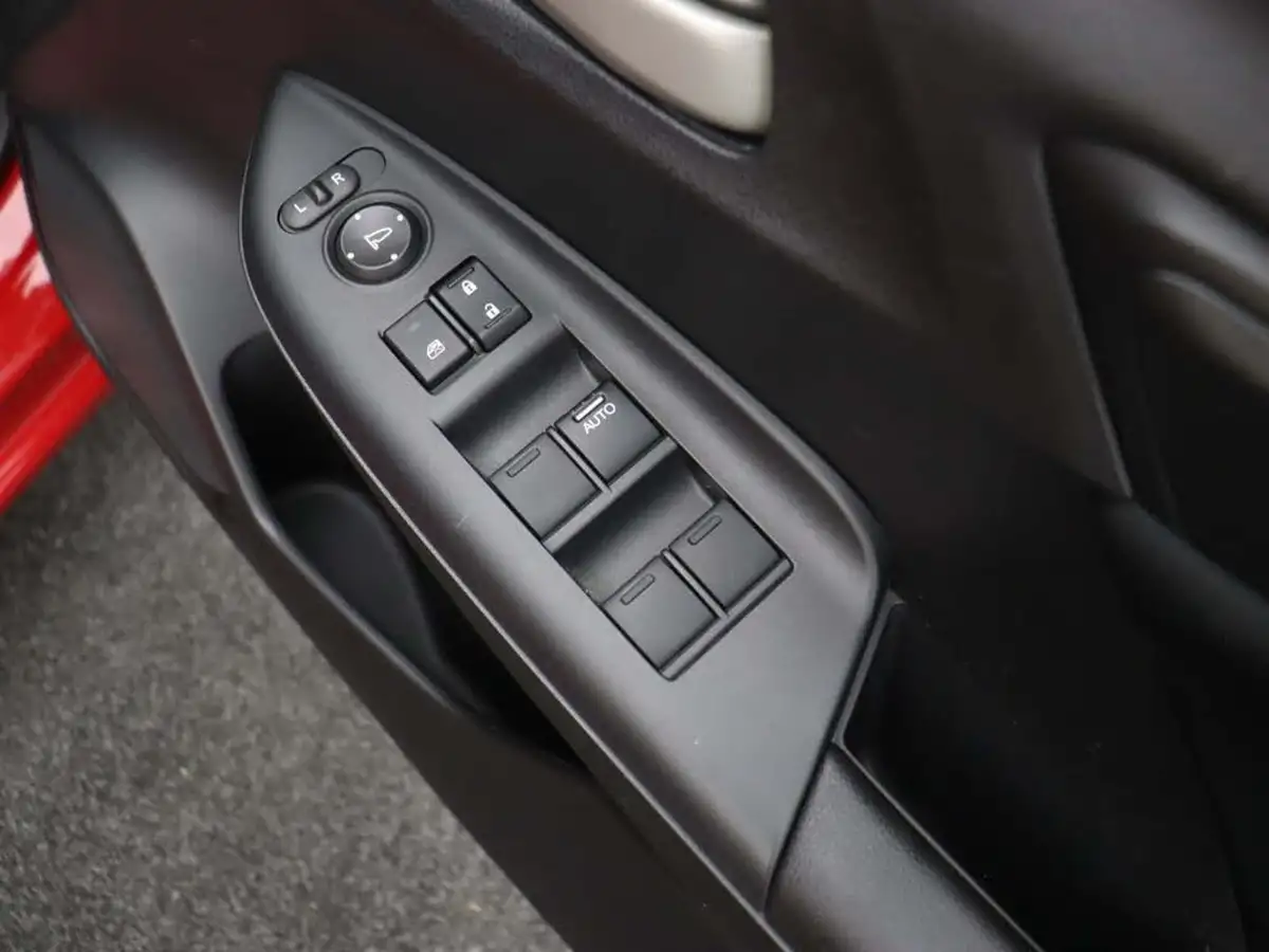 2019-honda-jazz-13-i-vtec-s-big-22