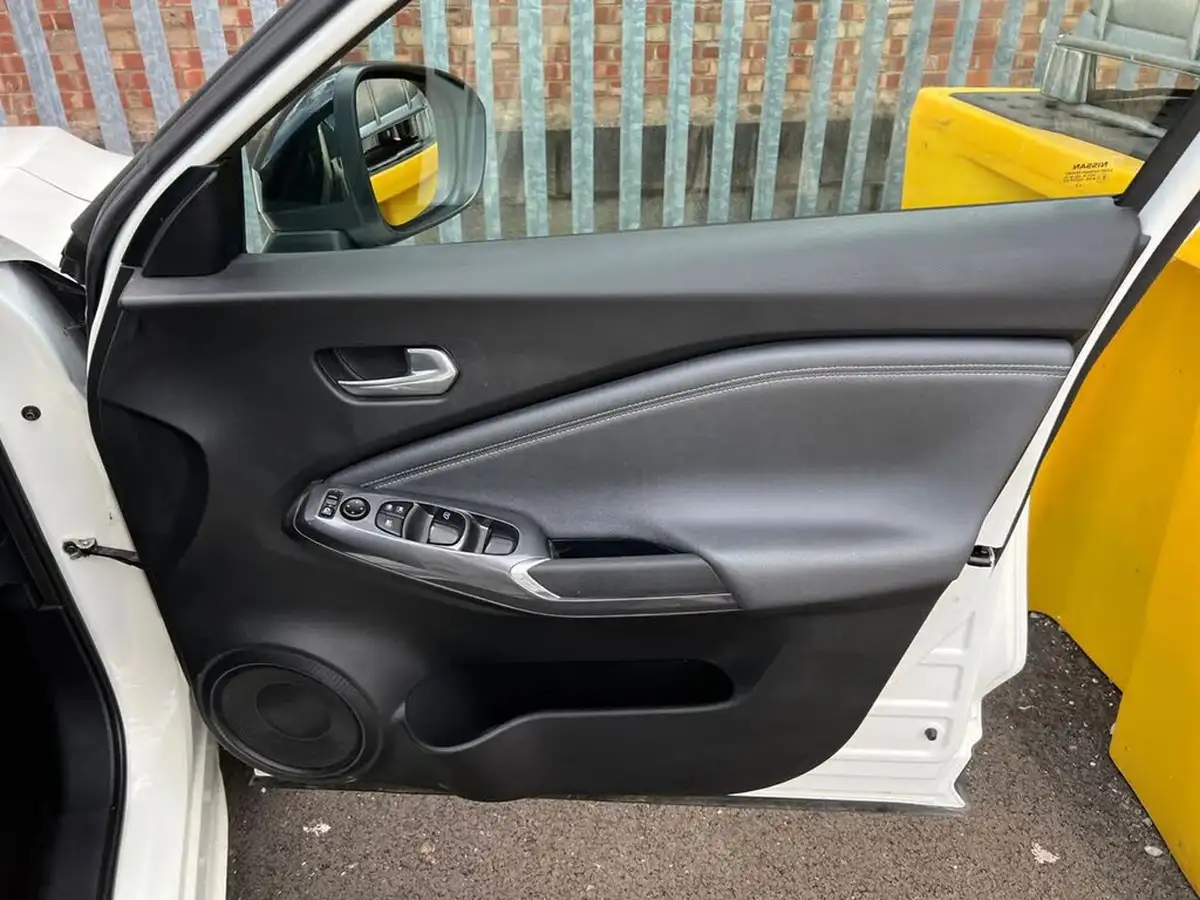 2022-nissan-juke-10-dig-t-n-connecta-big-17