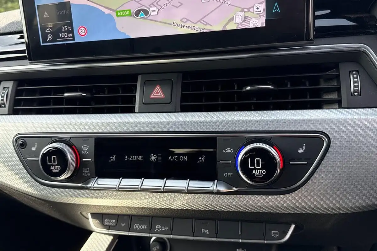 2022-audi-rs4-avant-29-tfsi-big-40
