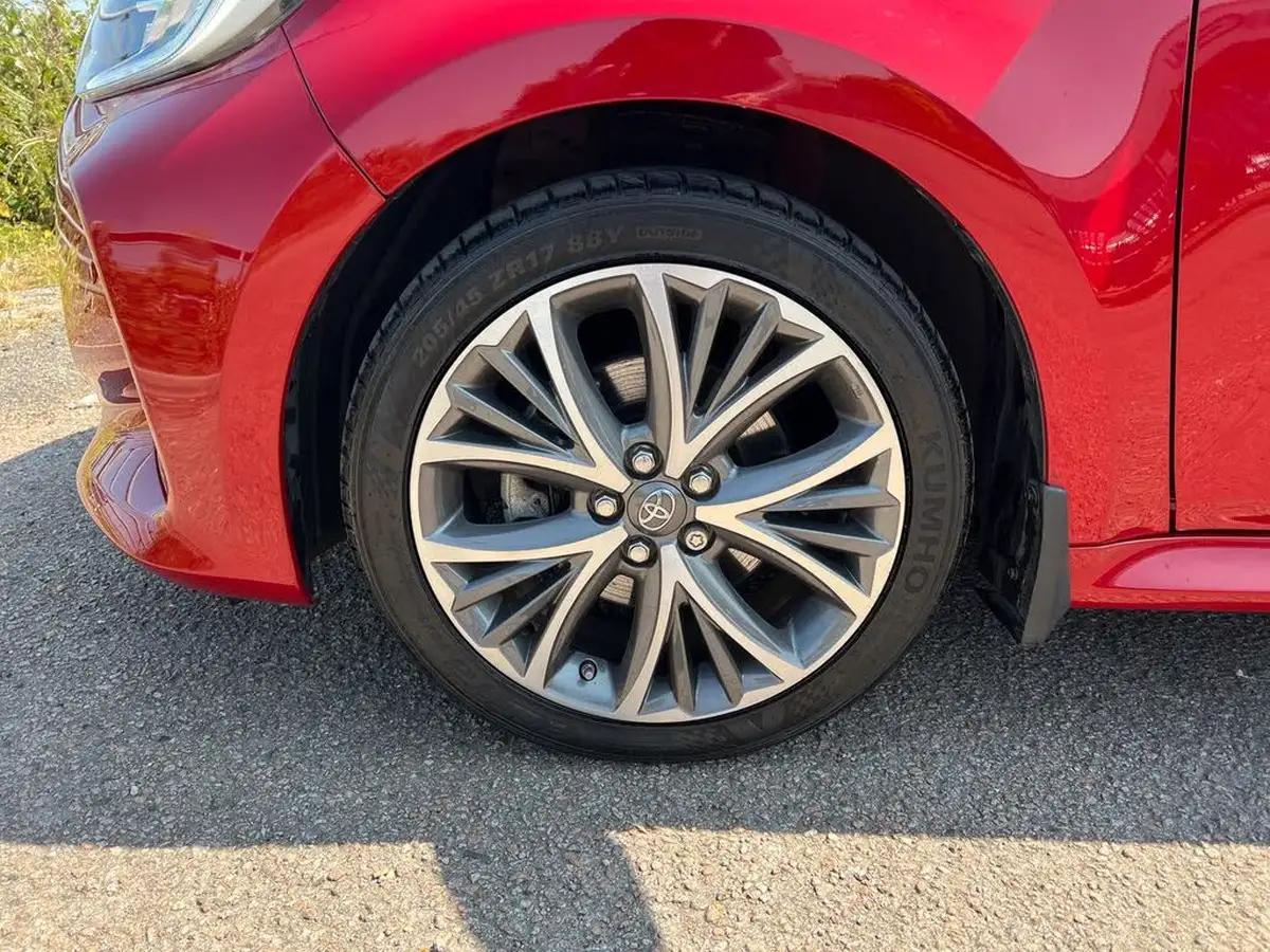 2021-toyota-yaris-15-vvt-i-excel-big-8