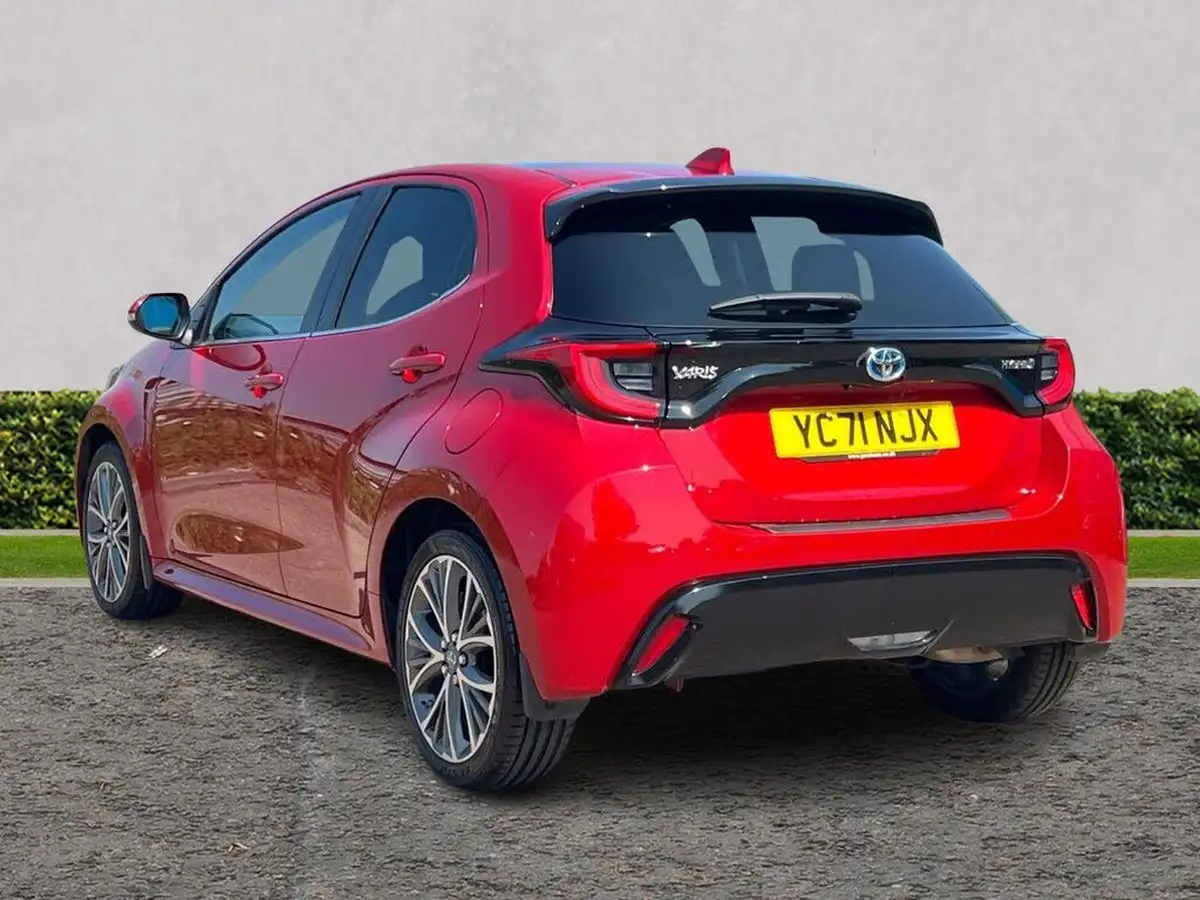 2021-toyota-yaris-15-vvt-i-excel-big-4