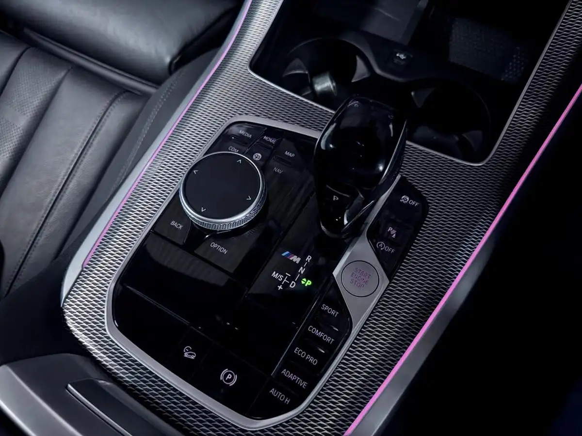 2021-bmw-x5-44-m50i-big-32