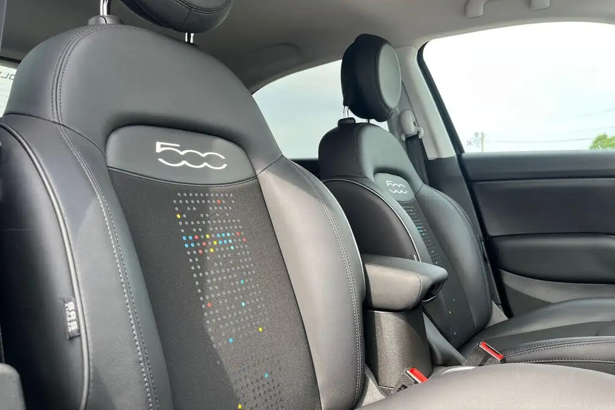 2021-fiat-500x-10-firefly-turbo-hey-google-big-23
