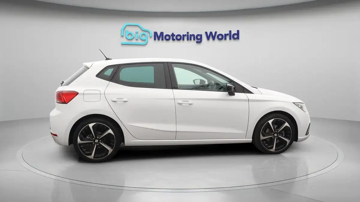 2022-seat-ibiza-10-tsi-fr-sport-110ps-big-8