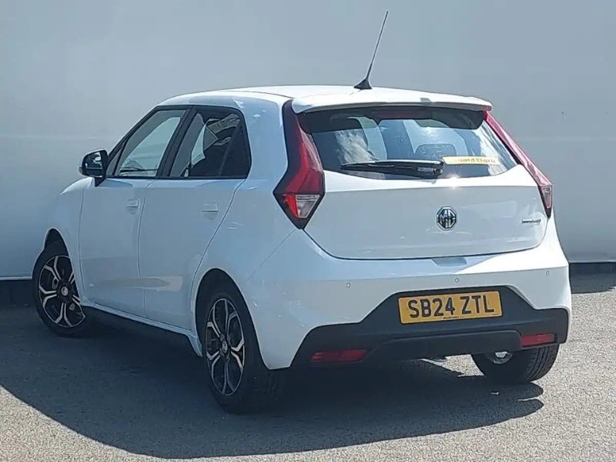 2024-mg-mg3-15-vti-tech-exclusive-nav-big-1
