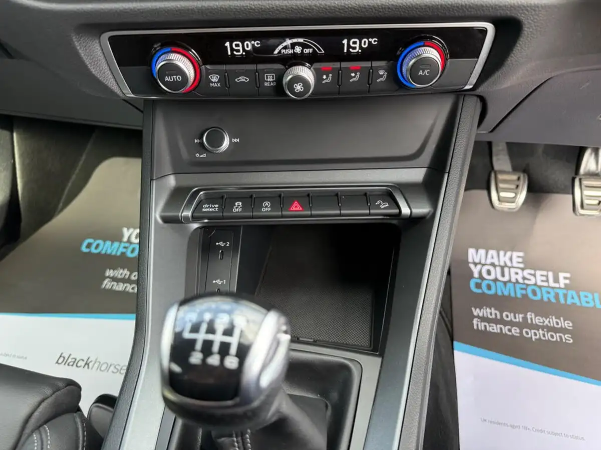 2024-audi-q3-15-35-tfsi-s-line-station-wagon-big-50
