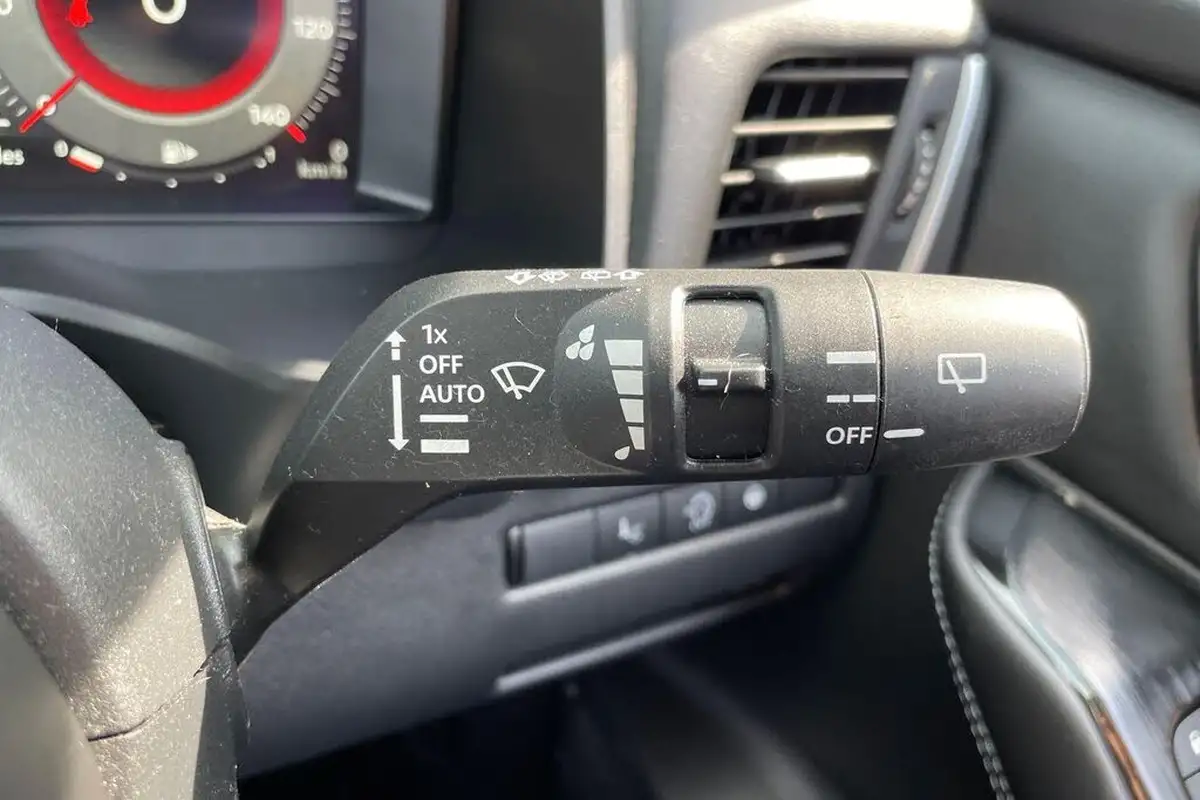 2021-nissan-qashqai-13-dig-t-premiere-edition-140ps-big-47
