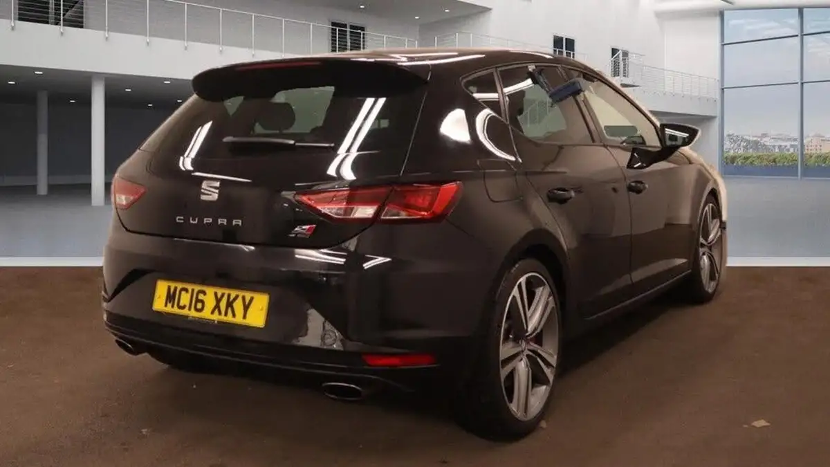 2016-seat-leon-20-tsi-cupra-290-hatchback-5d-big-7
