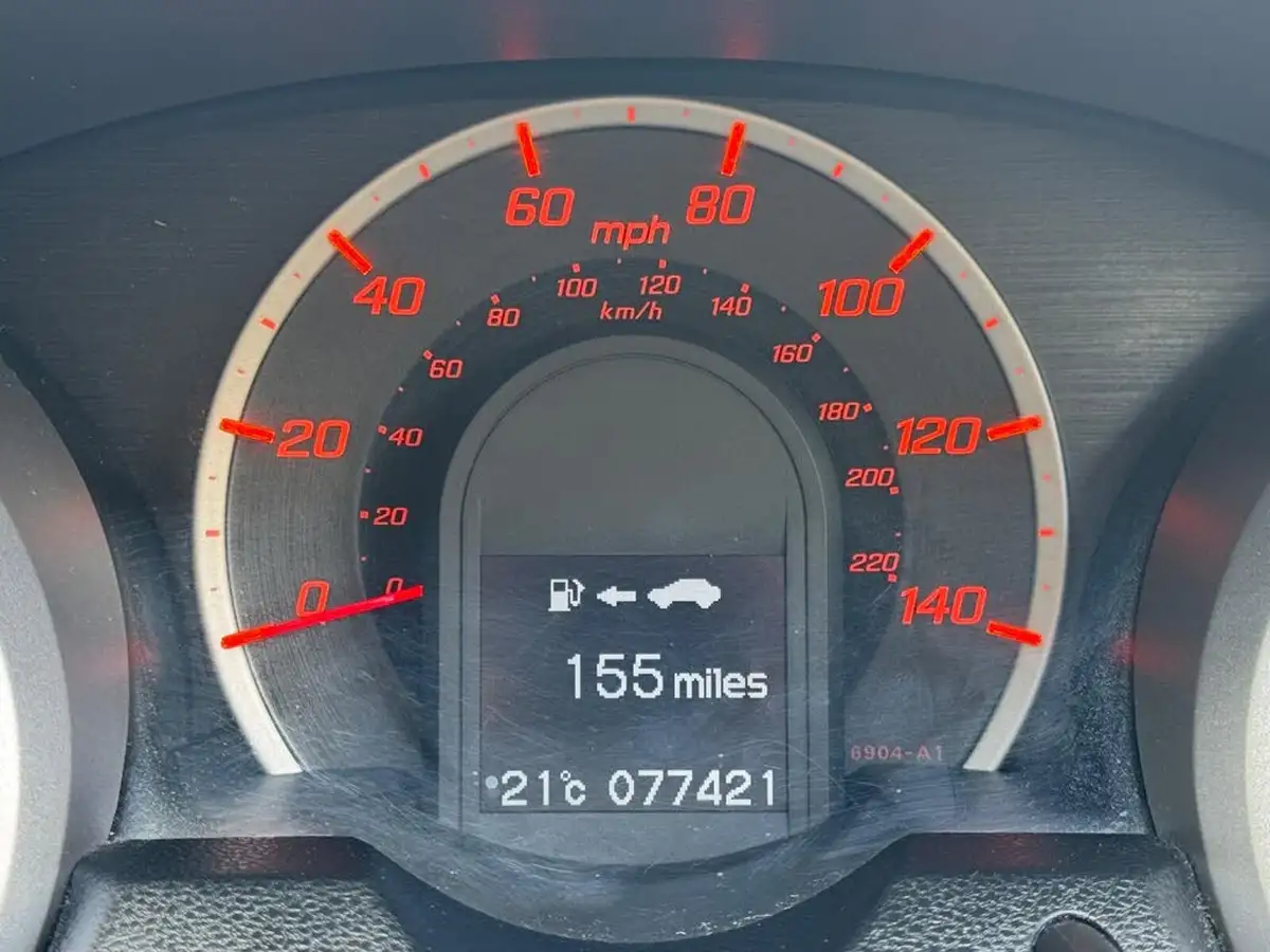 2010-honda-jazz-12-s-big-18