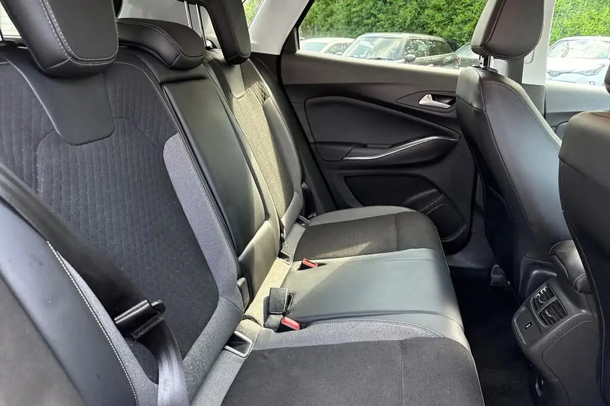 2021-vauxhall-grandland-x-12-griffin-big-12