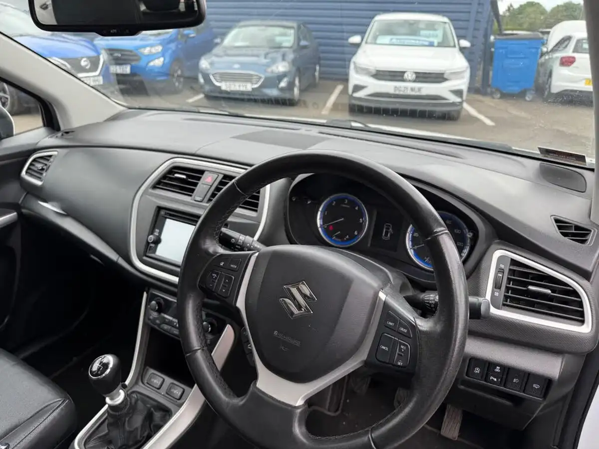 2015-suzuki-s-cross-16-ddis-sz5-4x4-allgrip-big-27