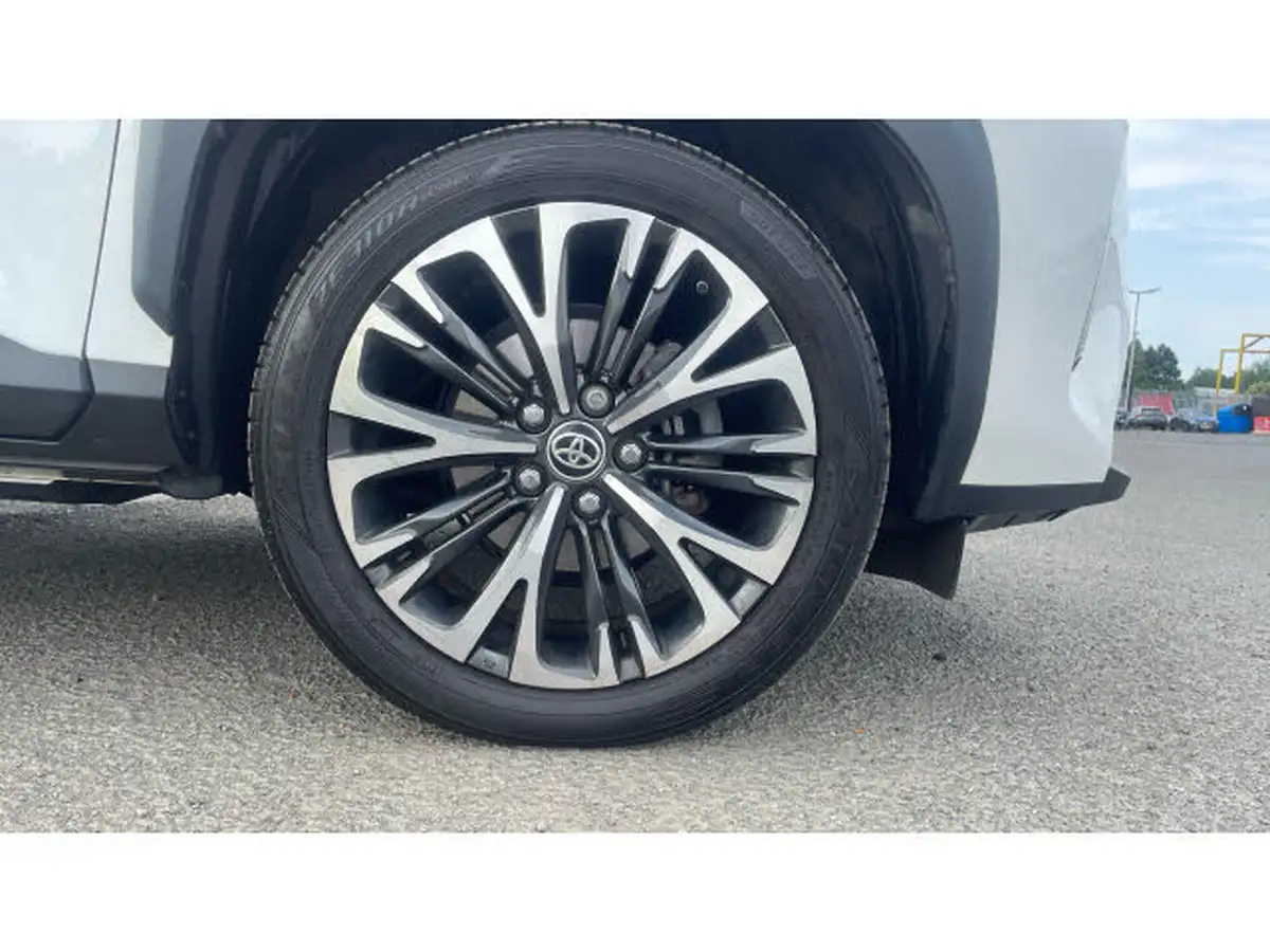 2024-toyota-yaris-cross-15-vvt-i-excel-awd-i-big-17