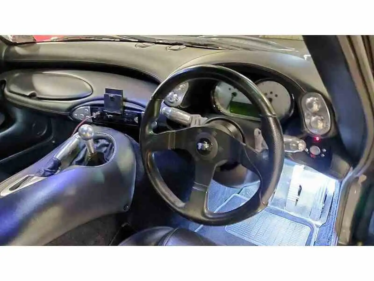 2005-tvr-sagaris-40-big-10