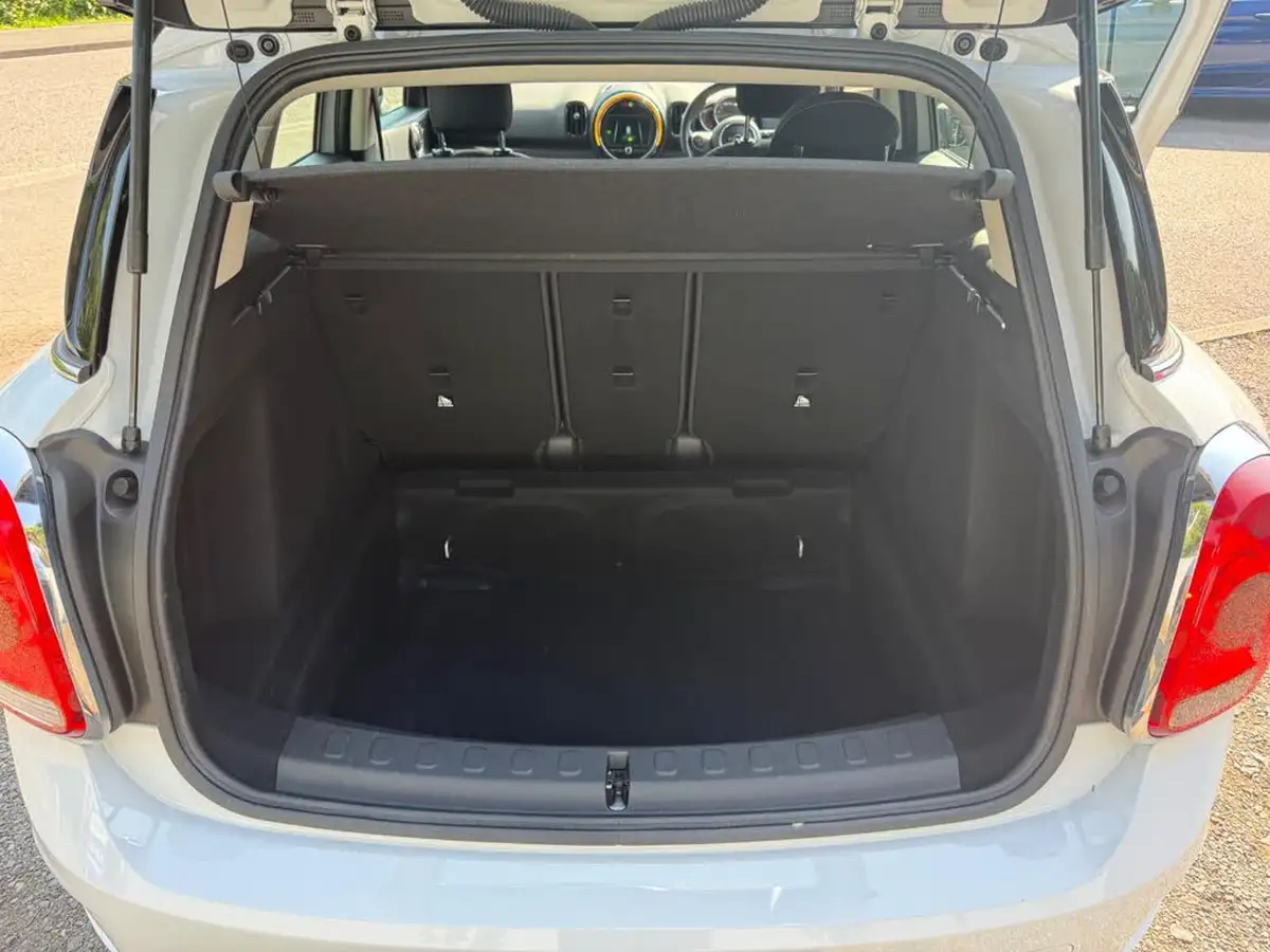 2018-mini-countryman-15-cooper-ss-big-9