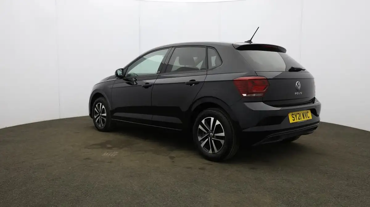 2021-volkswagen-polo-10-united-big-47