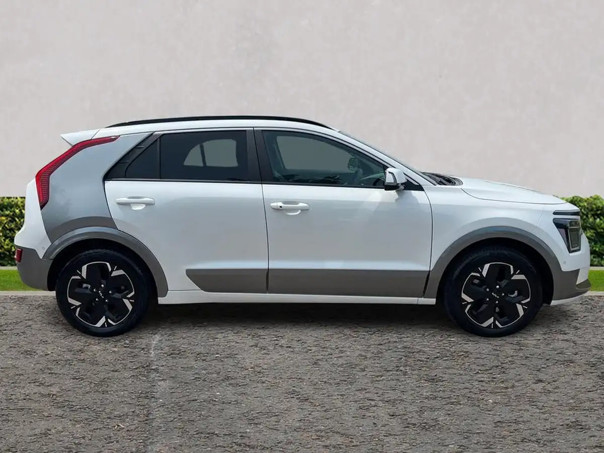 2025-kia-niro-ev-e-4-big-1