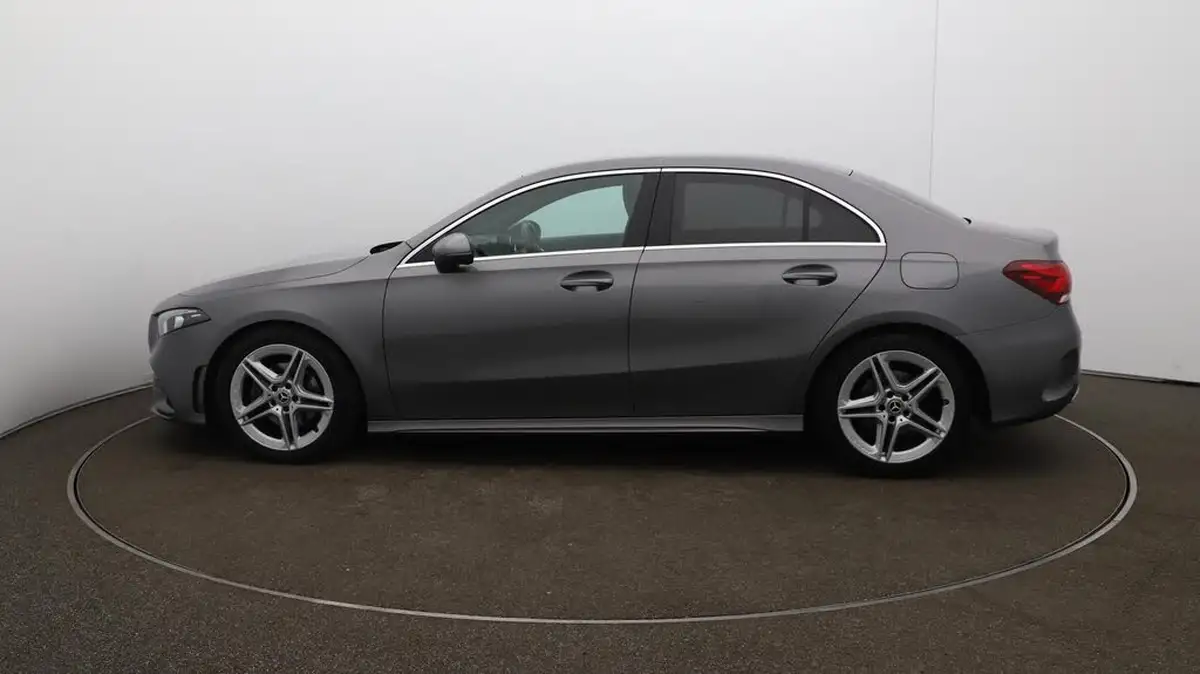 2020-mercedes-benz-a-class-13-a200-amg-line-saloon-4d-7g-dct-big-55
