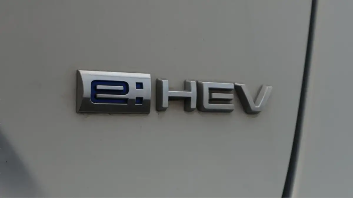2022-honda-hr-v-15-i-mmd-advance-big-21