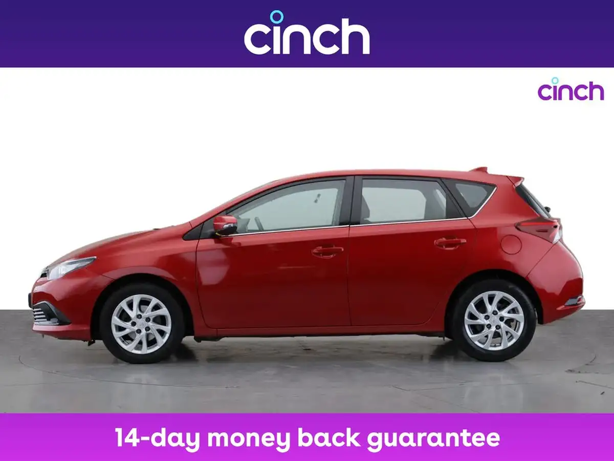 2017-toyota-auris-12t-business-edition-hatchback-big-4