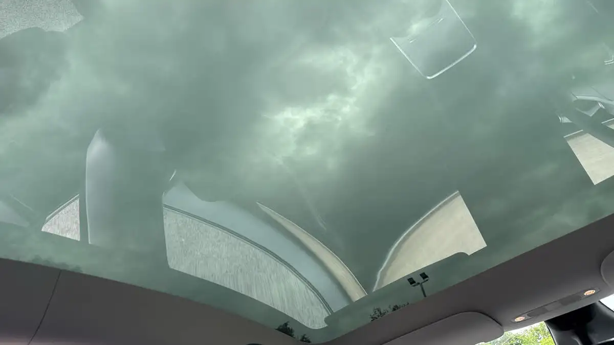 2023-tesla-model-y-e-rwd-big-21