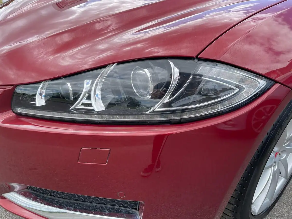 2014-jaguar-xf-30td-premium-luxury-sportbrake-5d-big-53