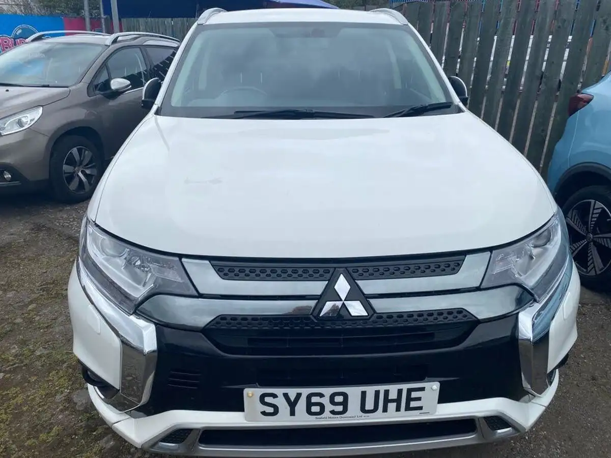 2019-mitsubishi-outlander-24-design-phev-big-1