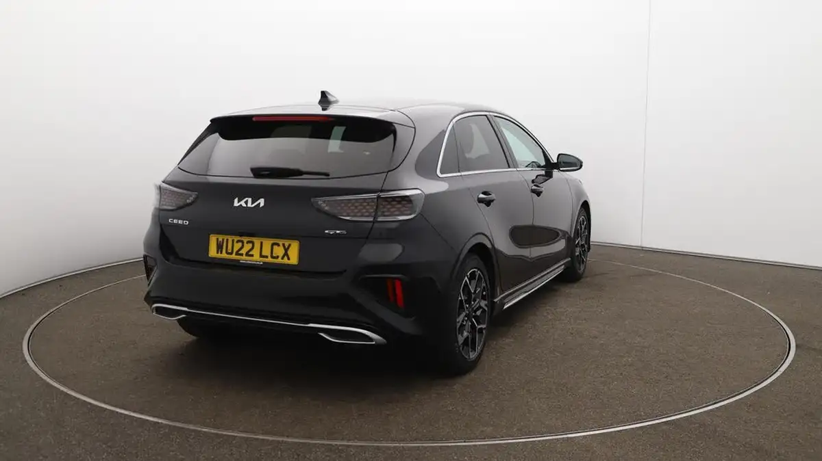 2022-kia-ceed-15-t-gdi-gt-line-big-55