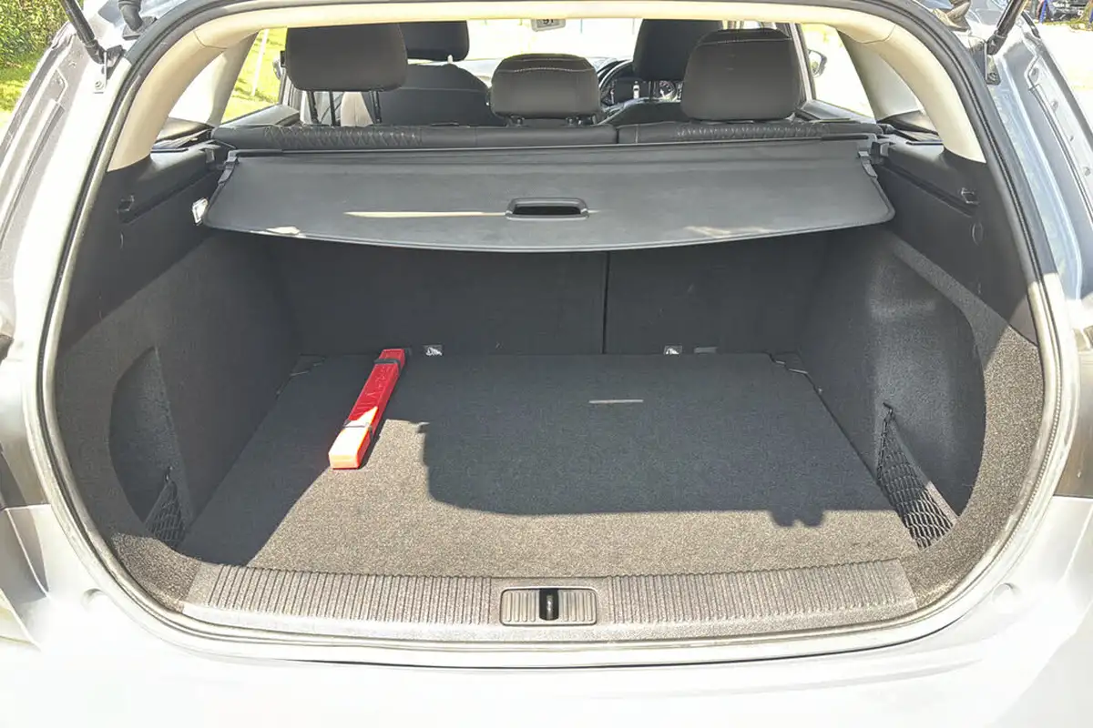 2022-mg-mg5-e-excite-ev-long-range-big-18