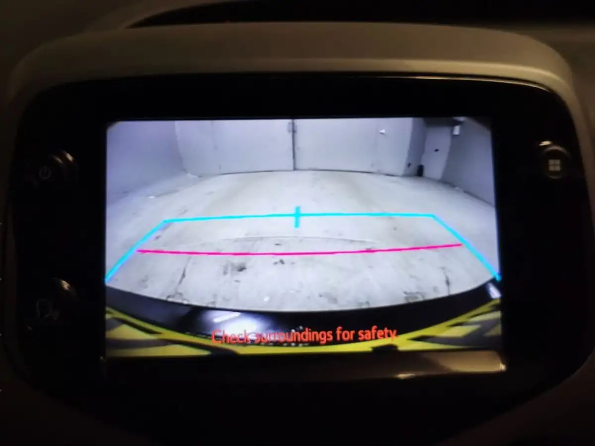 2020-toyota-aygo-10-vvt-i-x-play-big-5