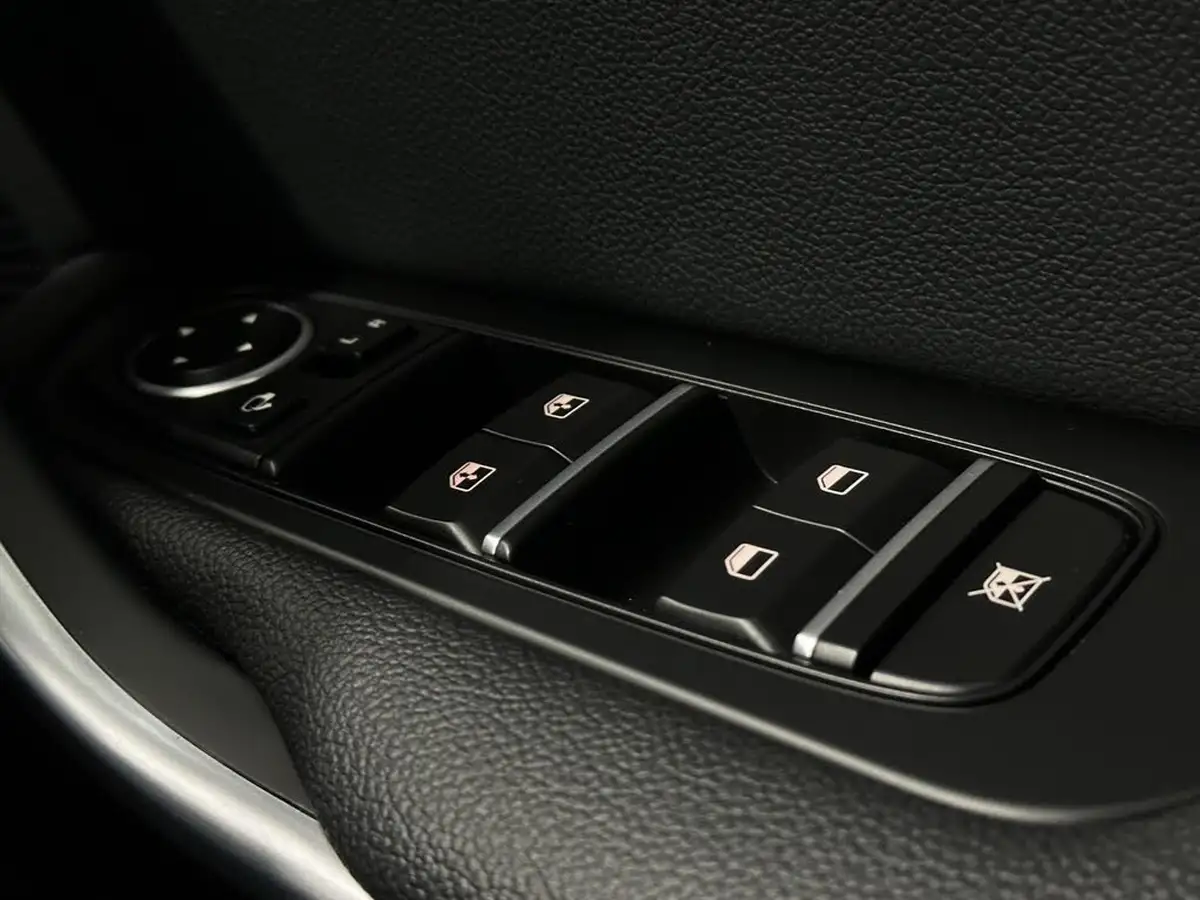 2023-kia-ceed-15-t-gdi-3-158bhp-hatchback-big-16