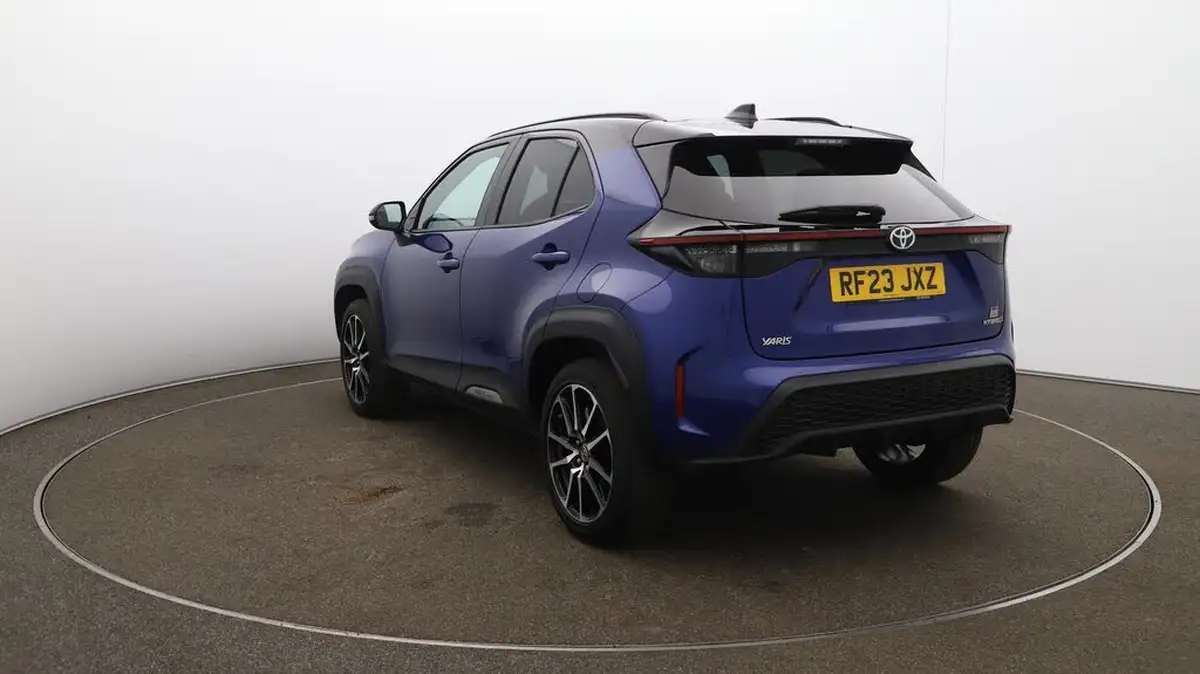 2023-toyota-yaris-cross-15-vvt-i-gr-sport-big-60
