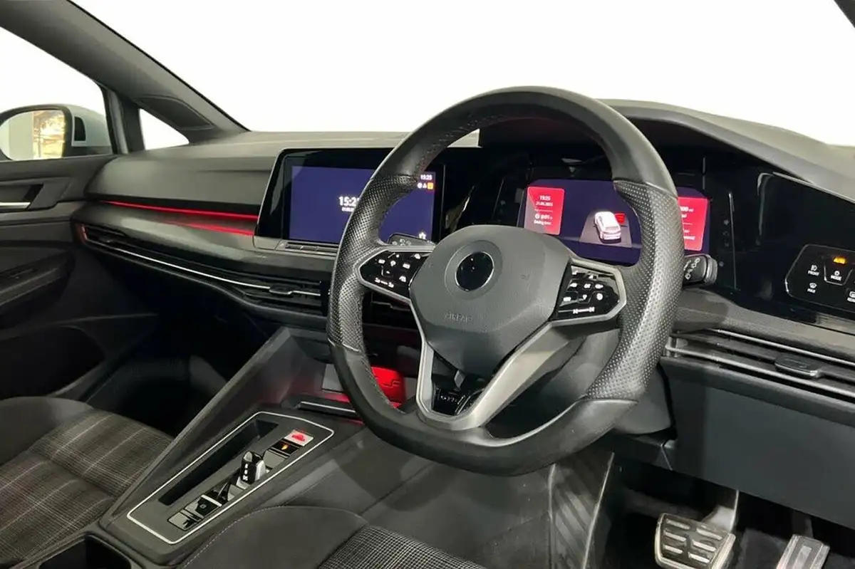 2021-volkswagen-golf-20tdi-gtd-big-8
